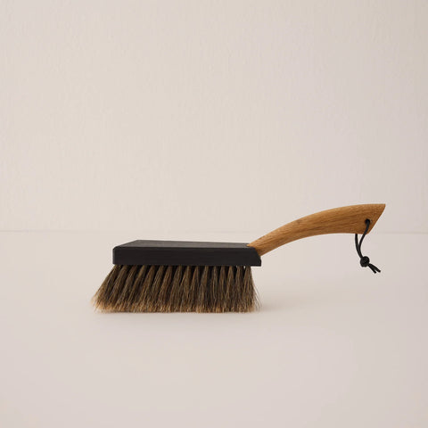 REDECKER DUSTPAN-HAND BRUSH OAK HANDLE