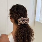 ORGANIC XL SILK SCRUNCHIE-SUNDAY